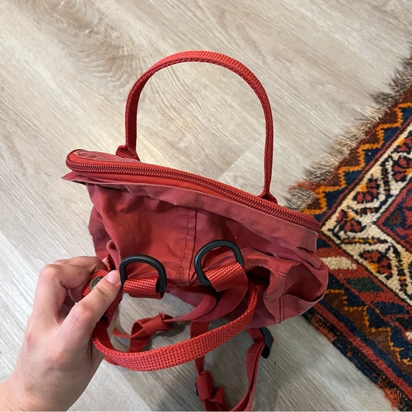 Fjallraven Kanken red canvas small backpack - Picture 6 of 7